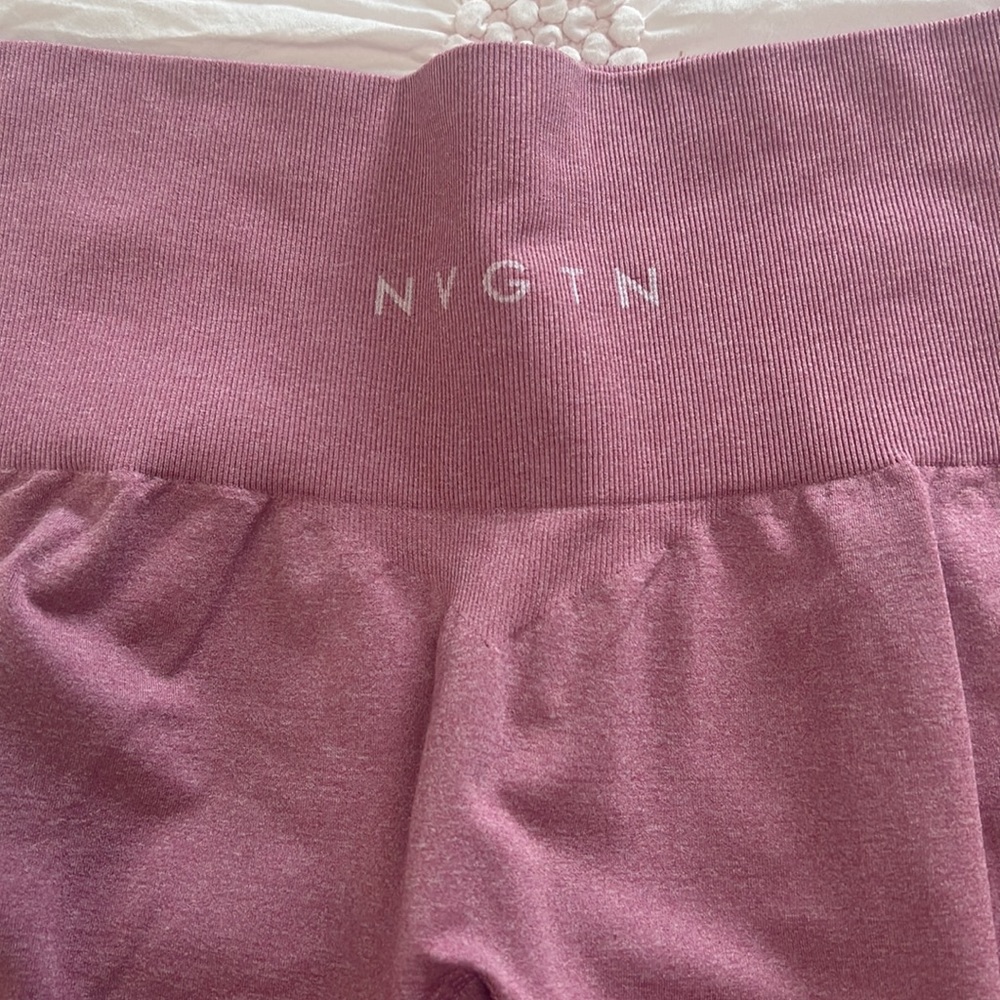 NVGTN pastel pink leggings 9/10 condition small